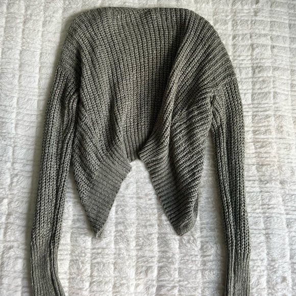 Cartigan - Picture 4 of 5